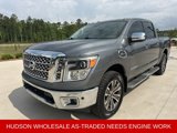 Used 2017 Nissan Titan SL image 4