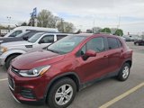 Used 2022 Chevrolet Trax LT w/ LT Convenience Package image 2