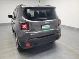 Used 2017 Jeep Renegade Latitude image 6