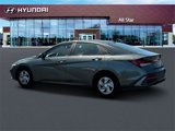 New 2025 Hyundai Elantra SE image 4