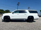 Used 2019 GMC Yukon XL SLT image 3
