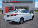 Used 2020 Nissan Versa SV image 5