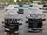 Used 2022 Jeep Cherokee Limited image 3