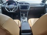 Used 2022 Volkswagen Tiguan SE w/ Panoramic Sunroof Package image 3