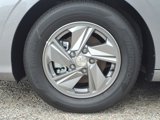 New 2025 Hyundai Elantra SE image 4