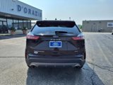 Used 2022 Ford Edge Titanium image 4