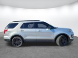 Used 2017 Ford Explorer XLT w/ Equipment Group 202A image 3