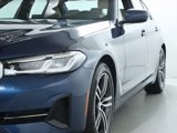 Used 2021 BMW 530i xDrive w/ Premium Package image 4