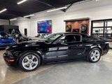Used 2006 Ford Mustang GT Premium image 3