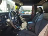 Used 2021 Jeep Gladiator Sport image 5