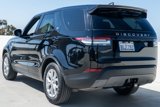 Used 2018 Land Rover Discovery SE image 3