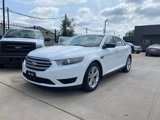 Used 2015 Ford Taurus SE image 2