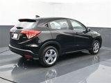 Used 2017 Honda HR-V LX image 5