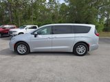 Certified 2023 Chrysler Pacifica Touring-L image 3