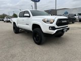 Used 2017 Toyota Tacoma SR5 w/ Tow Package image 2