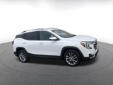 Used 2023 GMC Terrain SLT image 2