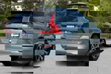 Used 2022 Volvo XC60 B5 Momentum image 5