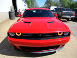 Used 2019 Dodge Challenger SXT image 3