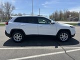 Used 2016 Jeep Cherokee Latitude w/ Cold Weather Group image 5