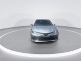 Used 2018 Toyota Camry XLE image 3