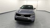 Used 2023 Kia Sorento LX image 3