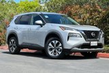 Used 2023 Nissan Rogue SV image 2