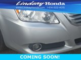 Used 2010 Toyota Avalon XLS image 2