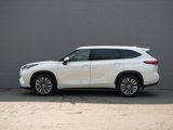 Used 2020 Toyota Highlander Platinum image 2