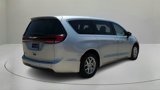 Used 2023 Chrysler Pacifica Touring-L image 4