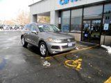 Used 2013 Volkswagen Touareg Sport image 2