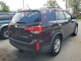 Used 2015 Kia Sorento LX image 3