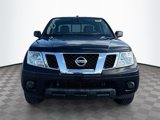 Used 2018 Nissan Frontier SV image 2