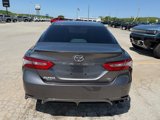 Used 2018 Toyota Camry SE image 5