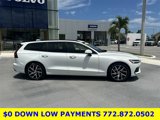 Used 2020 Volvo V60 T5 Momentum image 5