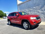 Used 2011 Jeep Grand Cherokee Laredo image 2
