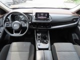 Used 2021 Nissan Rogue SV image 2