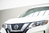 Used 2017 Nissan Rogue SV image 2