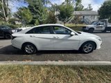 Certified 2022 Hyundai Elantra SE image 4