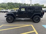 Used 2011 Jeep Wrangler Unlimited Rubicon w/ Connectivity Group image 3
