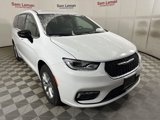 New 2025 Chrysler Pacifica Select image 2