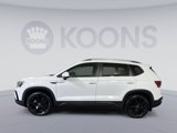 Used 2023 Volkswagen Taos SE w/ Black Wheel Package image 2