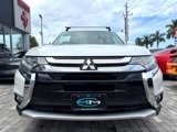Used 2017 Mitsubishi Outlander SE image 2