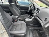 Used 2015 Chevrolet Cruze LT image 4