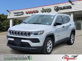 Used 2024 Jeep Compass Sport image 2