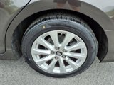 Used 2018 Toyota Camry LE image 5