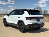 New 2025 Volkswagen Taos SE image 3