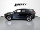 Used 2021 Nissan Rogue SV image 4