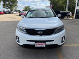 Used 2015 Kia Sorento LX image 2