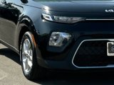 Used 2022 Kia Soul LX w/ Technology Package image 4