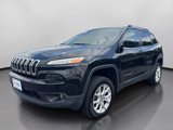 Used 2016 Jeep Cherokee Latitude w/ Cold Weather Group image 4